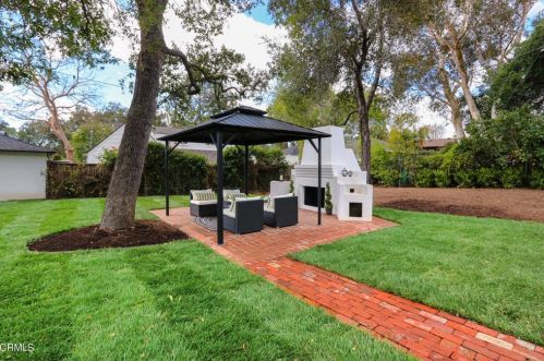 2077 Grand Oaks Ave, Altadena CA  91001-3530 exterior