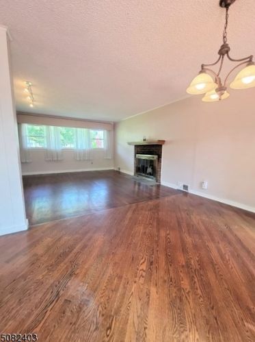 39 Fieldstone Dr, Springfield NJ  07081-2606 exterior