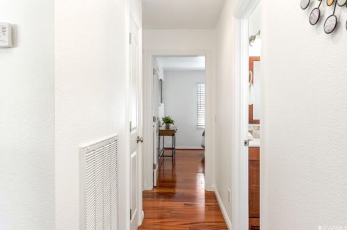 871 Larchmont Dr, Daly City CA  94015-3641 exterior