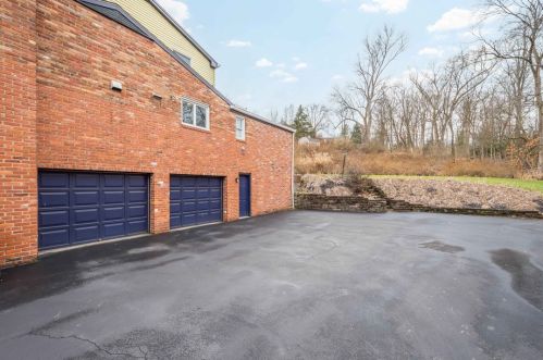 183 Topsfield Rd, Pittsburgh, PA 15241-2127