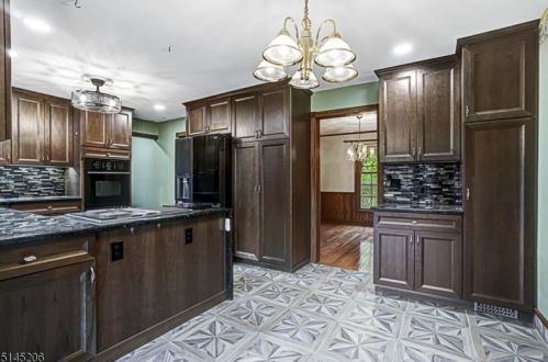 31 Welisewitz Rd, East Amwell Township NJ  08551-1712 exterior