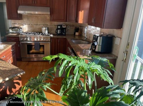 8 Avenue Of Two Rivers, Locust NJ  07760-1702 exterior