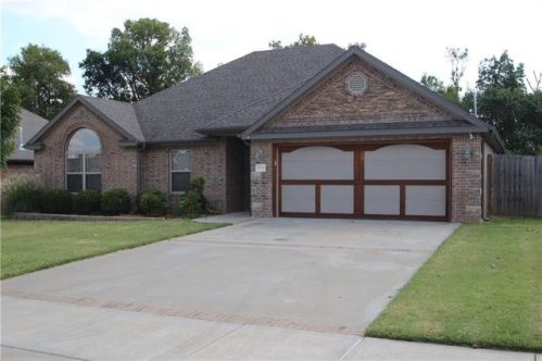 3209 Briar Creek Ave, Bentonville, AR 72712-7995