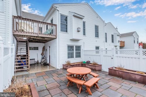 1123 Country Club Rd, Camp Hill PA  17011-1023 exterior