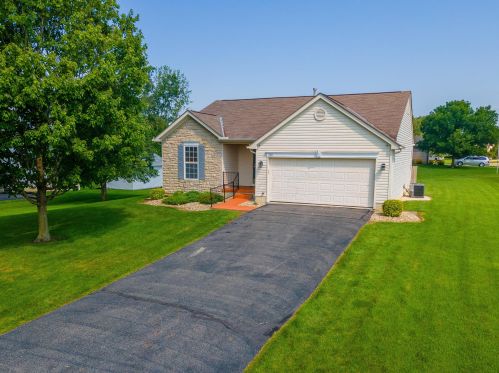 308 Blacks Rd, Pataskala, OH 43062-7629