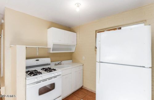 320 20 Ave, Phoenix AZ 85021-6963 exterior