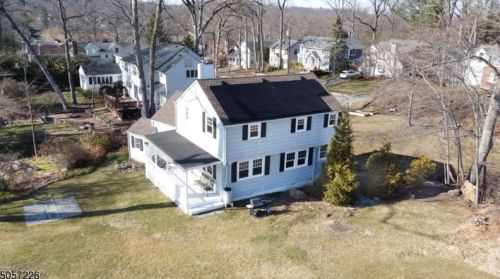 1 Hathaway Ln, Verona NJ  07044-2306 exterior