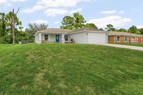 4102 3rd St, Lehigh Acres, FL 33936-2200