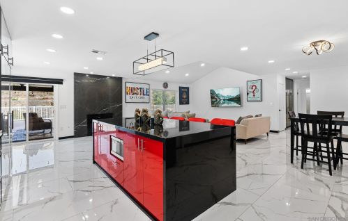9958 Halberns Blvd, Santee CA  92071-1438 exterior