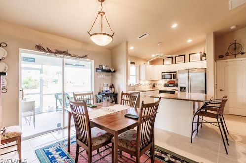 1252 41st St, Cape Coral FL  33909-1201 exterior