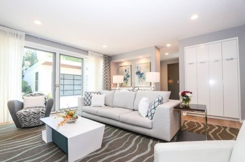 2872 Erie Ave, Cincinnati OH 45227-2735 exterior