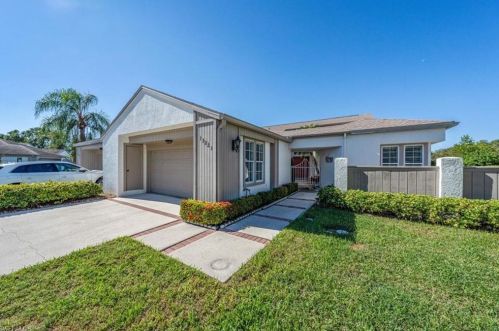 13223 Wedgefield Dr, Naples, FL 34110-1061