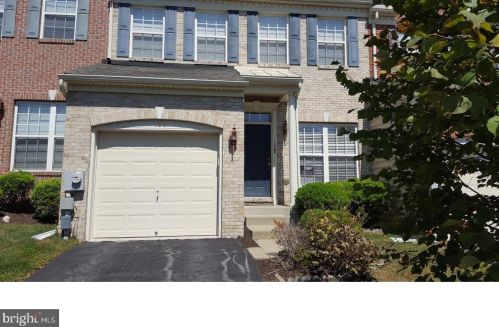 128 Penns Manor Dr, Kennett Sq, PA 19348-4713
