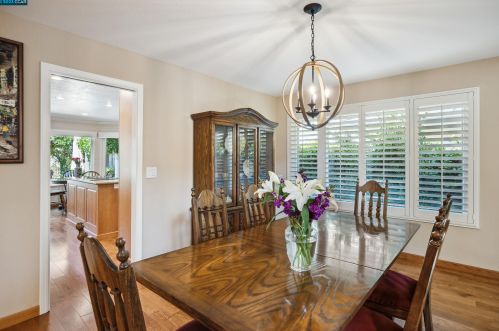 276 Live Oak Dr, Danville, CA 94506-2151