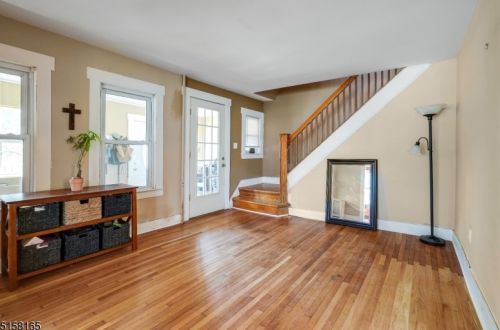 30 Vine St, Nutley, NJ 07110-2636