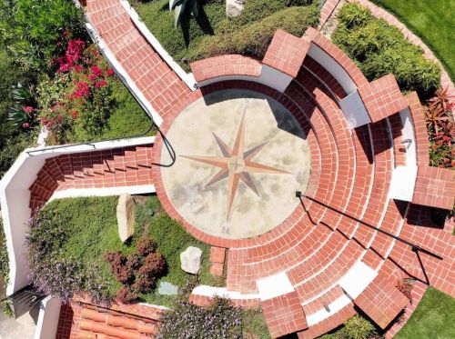 2900 Nichols St, San Diego CA 92106-3426 exterior