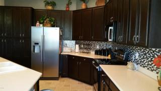 7989 Clara Ln, Peoria, AZ 85382-5408