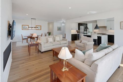 3711 Llyn Glaslyn Pl, Santa Rosa CA  95403-0950 exterior