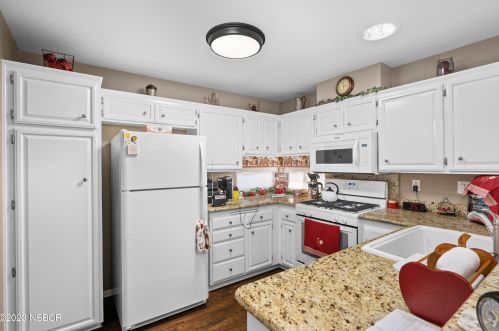 4283 Harmony Ln, Santa Maria CA  93455-6652 exterior