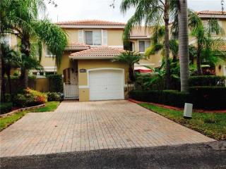 1135 Cherrypalm Ln, Hollywood, FL 33019-4886