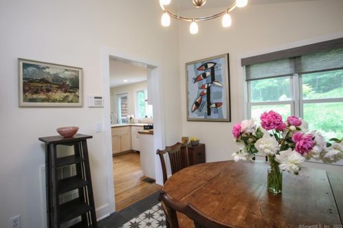 135 Farnum Rd, Lakeville CT  06039-2510 exterior