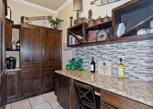 1101 Chesapeake Dr, Midlothian TX exterior