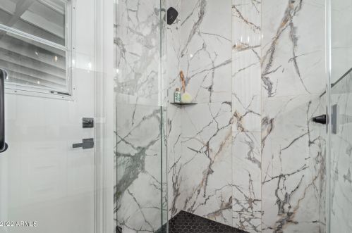 11826 38th Pl, Phoenix AZ  85028-1448 exterior