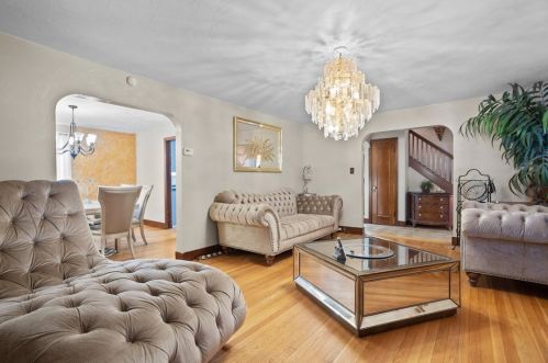 124 Larkspur St, Whitaker PA  15120-2205 exterior