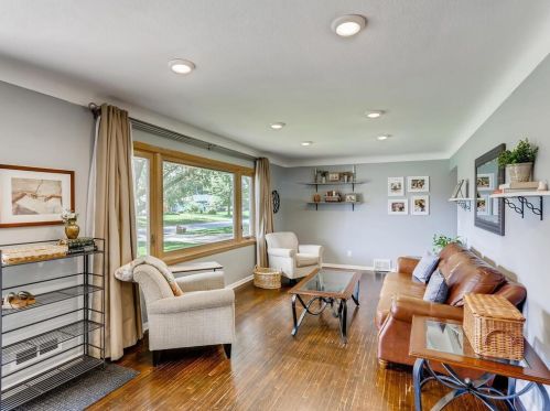 5541 Perry Ave, Minneapolis, MN 55429-3251