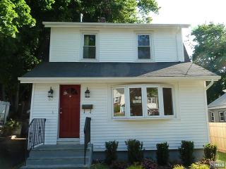 57 Highwood Ave, Englewood, NJ 07631-1715