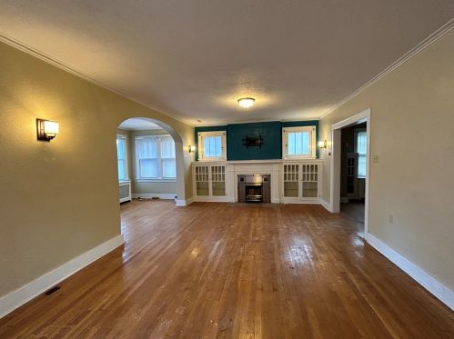 9716 Frankstown Rd, Pittsburgh, PA 15235-1543