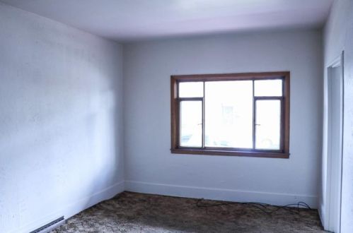1615 3rd Ave, New Kensington, PA 15068-4509