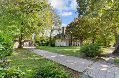 9 Frederick Pl, Mount Vernon NY  10552-3405 exterior