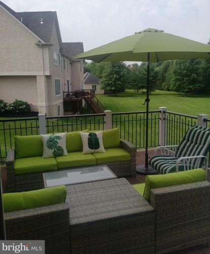 706 Daventry Way, Prospectville PA 19002-2307 exterior