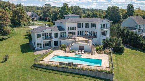 15 Nichris Ln, Staatsburg, NY 12580-5108