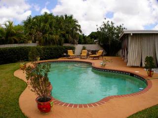 9740 Kendale Blvd, Miami, FL 33176-2765