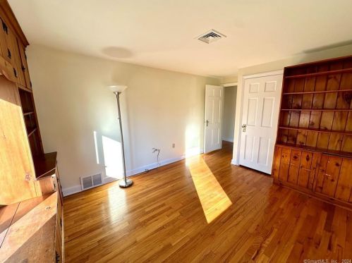 112 Housatonic Dr, Milford CT  06460-5034 exterior