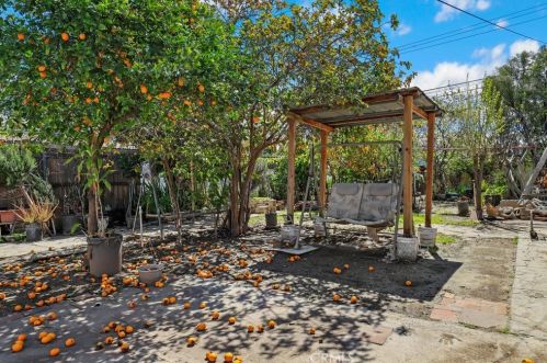 1071 Rialto Ave, San Bernardino CA  92408-1221 exterior