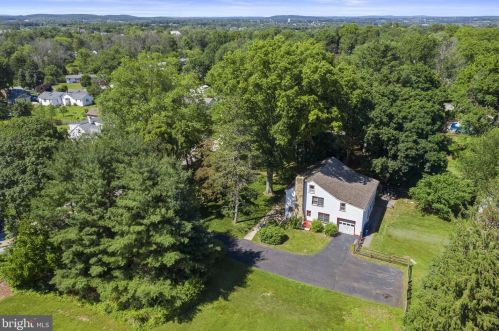 158 7th Ave, Collegeville PA  19426-1904 exterior