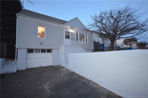 130 Benson St, Bridgeport, CT 06606-4904