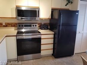 5980 Amherst Dr, Naples, FL 34112-8834