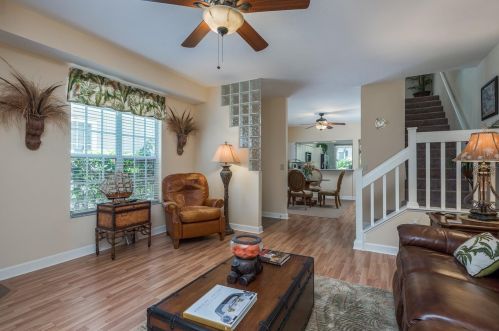 553 Vista Trail Ct, Palm Harbor FL  34683-5260 exterior