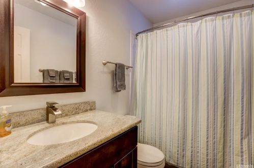 851 Los Angeles Ave, South Lake Tahoe CA  96150-2619 exterior