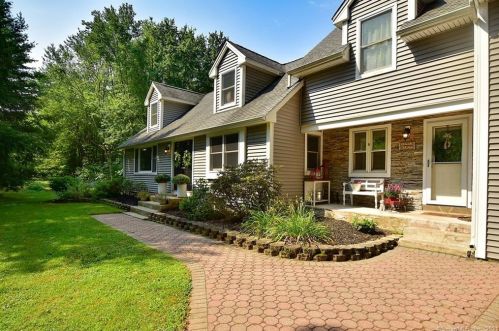 136 Tripp Rd, Ellington, CT 06029-3642