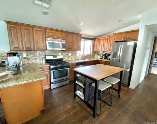 4520 Heathdale Ave, Covina, CA 91722-3235