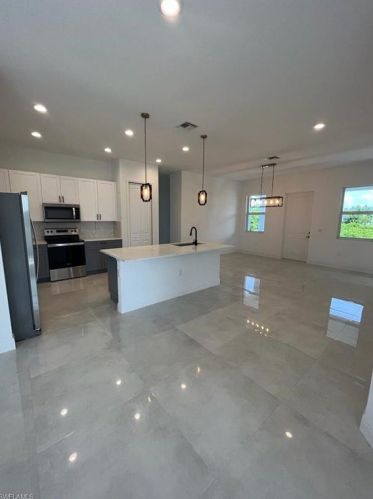 1213 Decature St, Lehigh Acres, FL 33974-4796