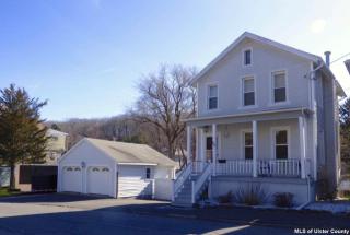 28 2nd Ave, Kingston NY  12401-3226 exterior