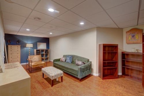 31 Ponwood Cir, Madison WI  53717-1179 exterior