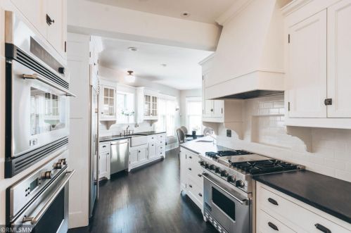 2855 James Ave, Minneapolis MN 55411-1238 exterior