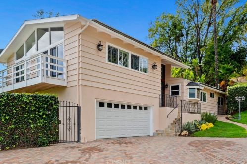 4429 Petit Ave, Van Nuys CA  91436-3211 exterior